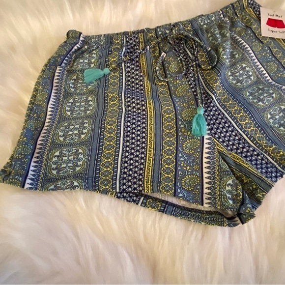 NWT Bobbie Brooks Size L Women’s Shorts - Picture 3 of 14
